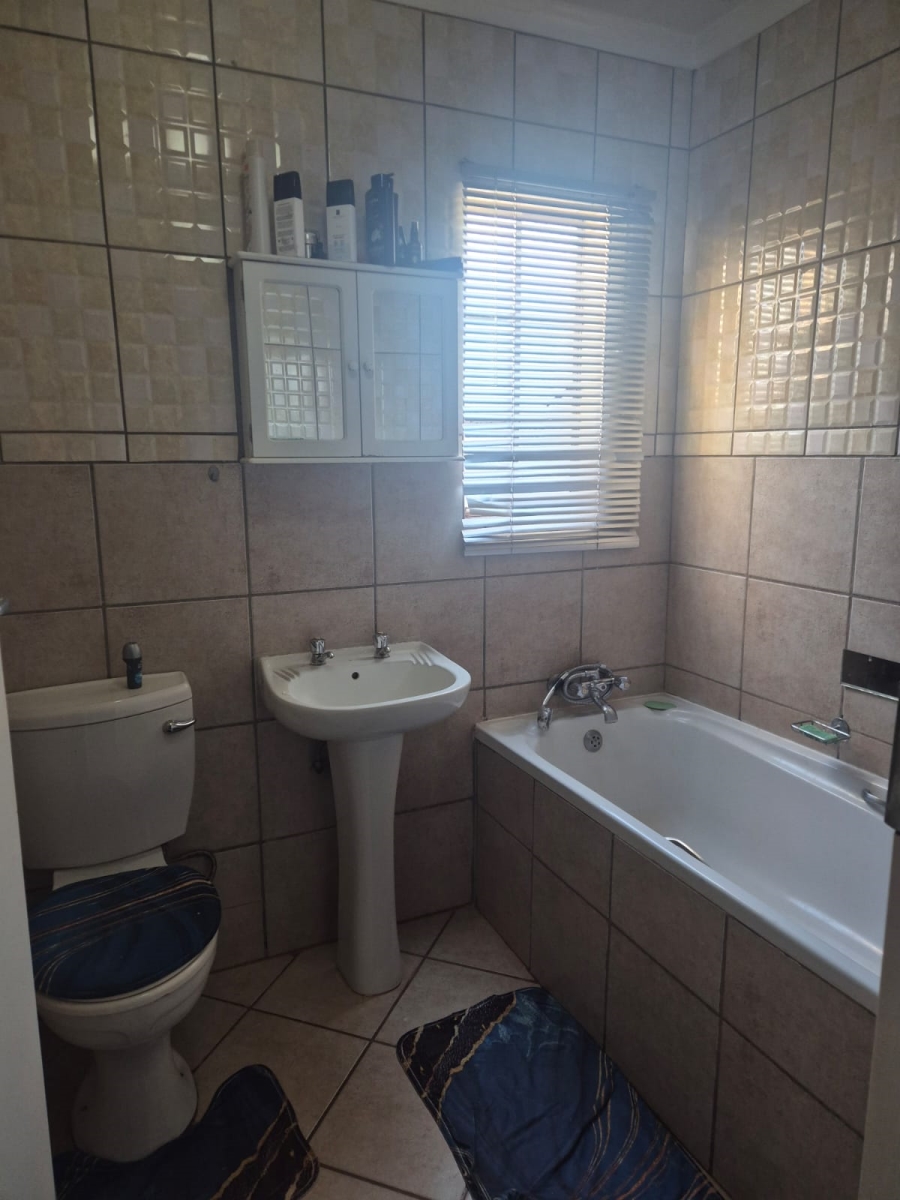 To Let 3 Bedroom Property for Rent in Kathu Northern Cape